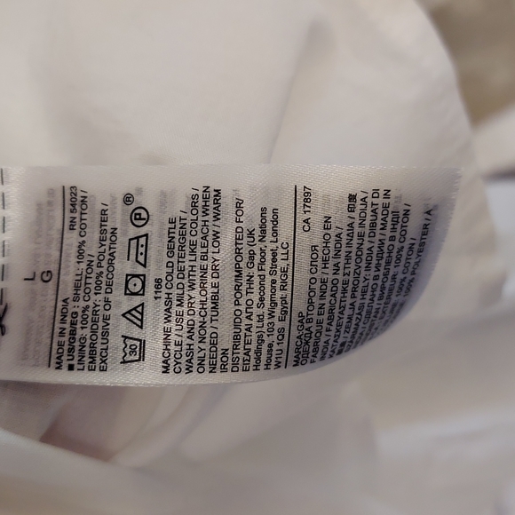 Gap eyelet dress with keyhole closure - Picture 3 of 4